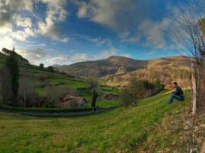 Charming Riverside Cottage in Carmona, Cantabria Carmona